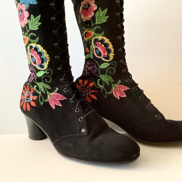Vintage Penny Lane Embroidered Lace Up Granny Boots sz 7.5 - Picture 4 of 10
